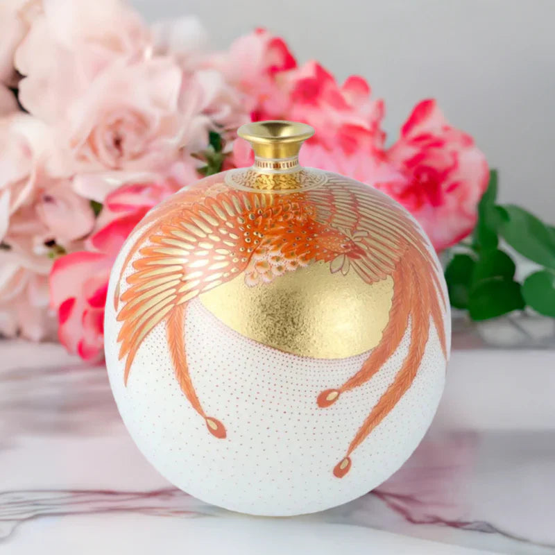 Kutani Flower Vase|(less than 18cm) |Trditional Japanese Kutani Flower Vase|(less than 18cm) |Trditional Japanese