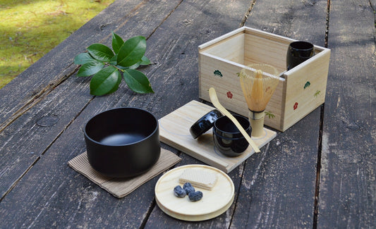 YAMANAKA LACQUERWARE YU TEA CEREMONY BOX BLACK (KURO) HANABI