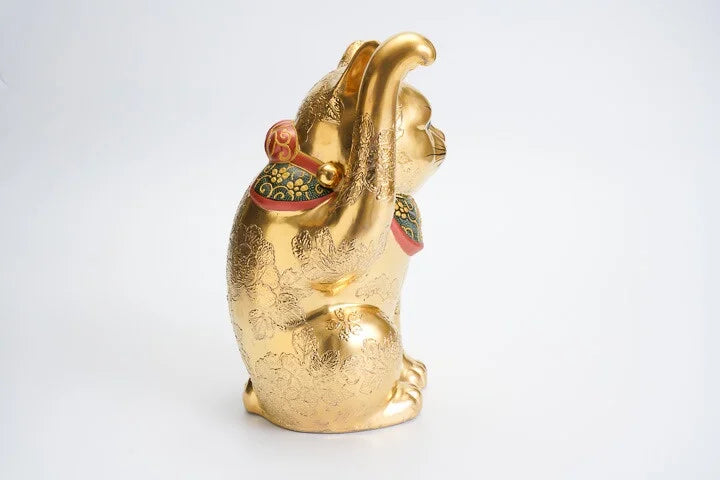 KUTANI WARE LUCKY CAT(MANEKI NEKO) GOLDEN FLOURISH DESIGN