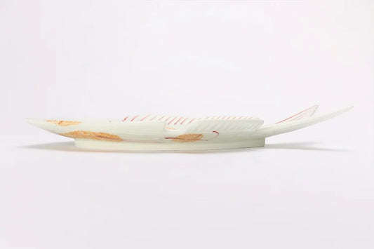 JAPANESE ARITA WARE"TAI-SHAPED LARGE SERVING PLATE" NISHIKI GOLD TATAKI FINISH / KOURAKU KILN