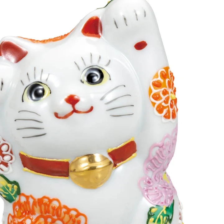 KUTANI WARE TWO-HANDED MANEKI-NEKO HANAZUKUSHI