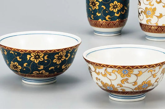 KUTANI WARE MATCHING COUPLE SET-TESEEN KARAKUSA DESIGN