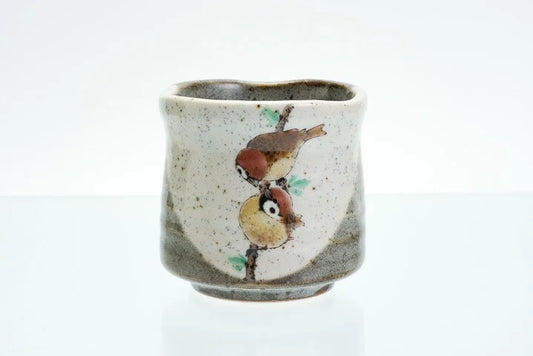 KUTANI WARE YUNOMI TWO SPARROWS PERCHED VERTICALLY /TOSHITO NAKAMURA
