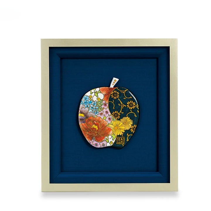 KUTANI WARE CERAMIC PLAQUE KIN HANAZUME /TAISHI KLIN