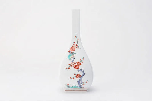 KAKIEMON KILN ARITA PORCELAIN SQUARE IKEBANA VASE – CHRYSANTHEMUM, PLUM BLOSSOM AND BIRD MOTIF