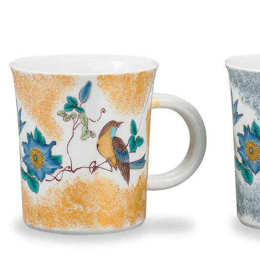 KUTANI WARE PAIR OF MUGS GOLD-PAINTED FLOWERS AND BIRDS