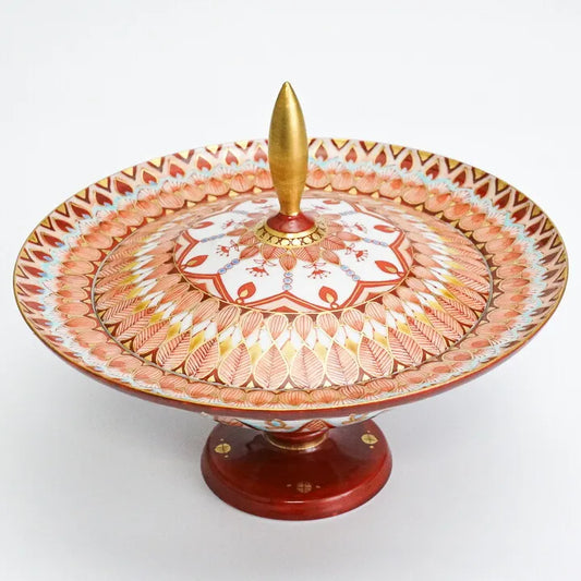 KUTANI PORCELAIN PEDESTAL PLATE – AKA-E KINRAN HANA-KOMON BY TAKAFUMI TAKA, TRADITIONAL JAPANESE TABLEWARE