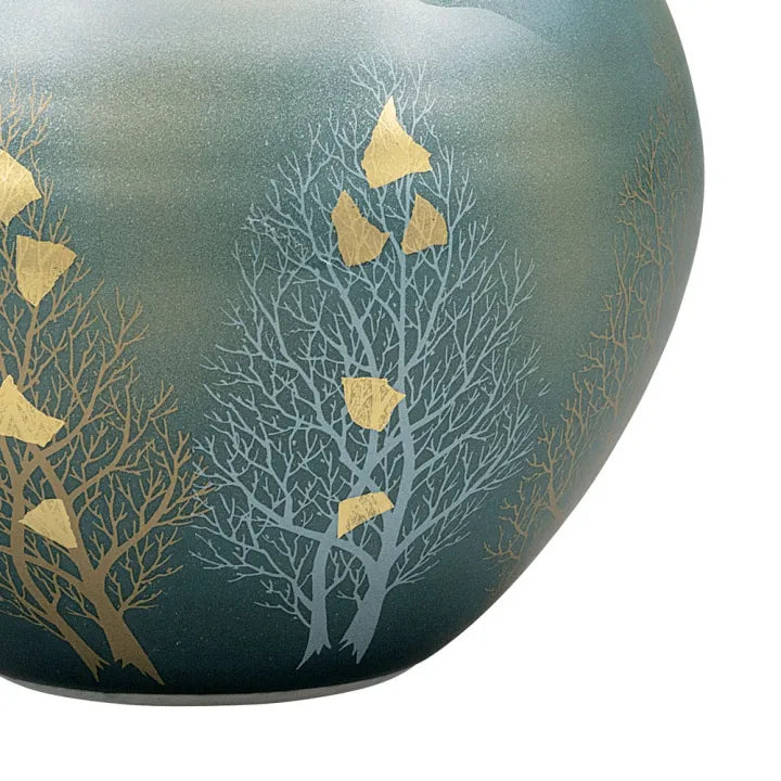 KUTANI WARE FLOWER VASE “WOODED MOUNTAIN RANGE” – JAPANESE PORCELAIN ART WITH GIFT BOX