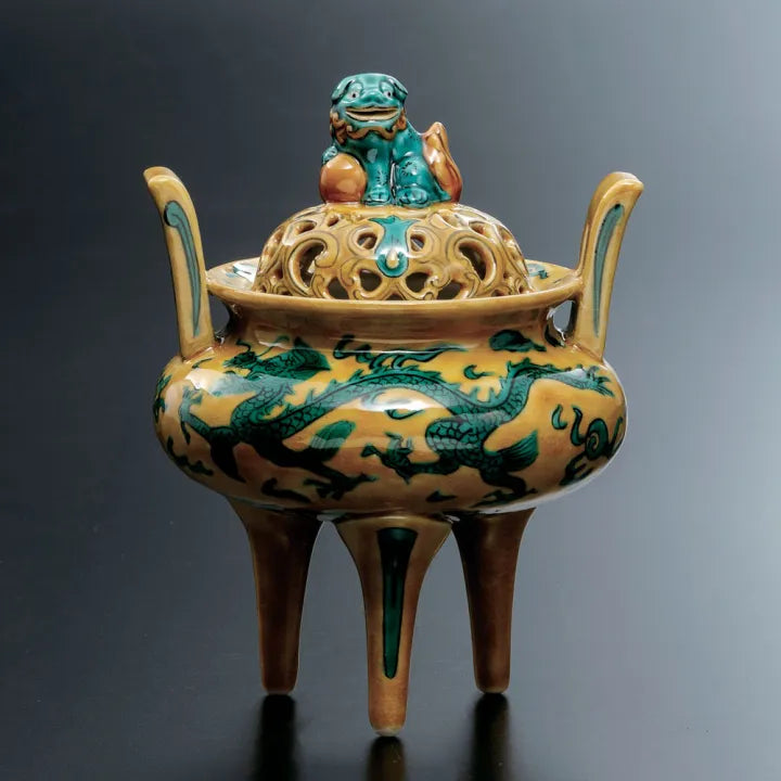KUTANI WARE INCENSE BURNER “DRAGON IN YELLOW GLAZE” HANDCRAFTED BY TAMEKICHI MITSUI | PAULOWNIA BOX INCLUDED