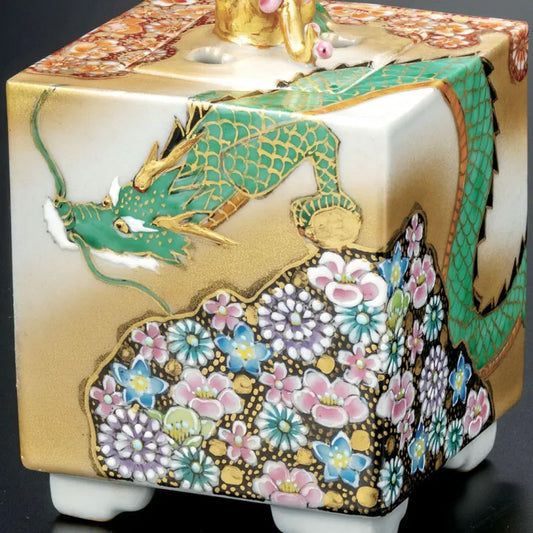 KUTANI WARE HANA-ZUME DRAGON INCENSE BURNER – CRAFTED BY TAKA TOSHIFUMI, PRESENTED IN CORDED WOODEN BOX