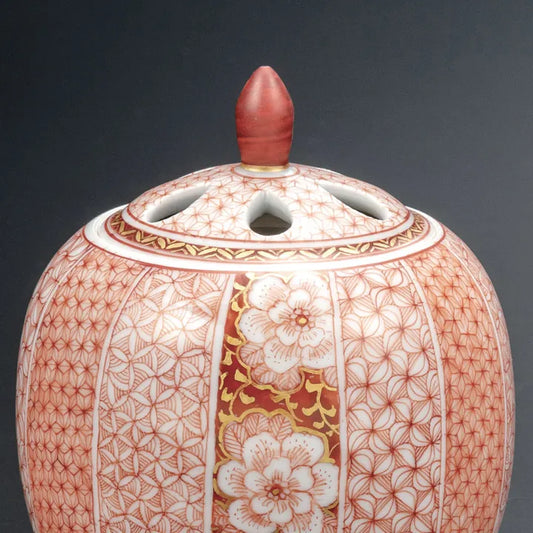 KUTANI JAPANESE INCENSE BURNER DELICATE AKAE FLORAL PATTERN / REIKO FUKUSHIMA