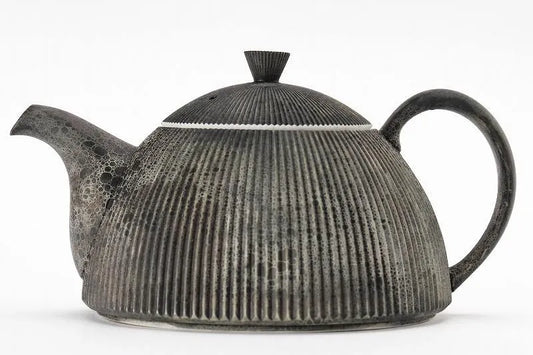 ARITA WARE JAPANESE MOONSURFACE SHINOGI TEAPOT / RISO KILN