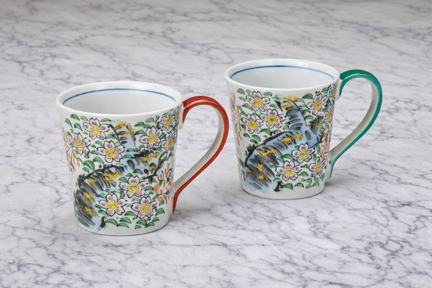 KUTANI WARE PAIR MUG CUPS – JAPANESE PORCELAIN MUGS WITH SAKURA (CHERRY BLOSSOM) DESIGN, HAND-PAINTED TRADITIONAL KUTANI