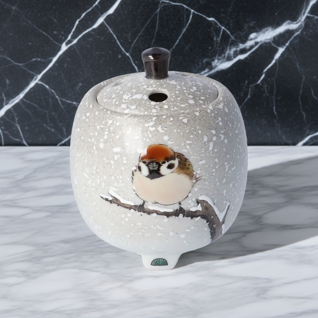KUTANI JAPANESE INCENSE BURNER -SNOW SPARROWS IN WINTER/TOSHITO NAKAMURA