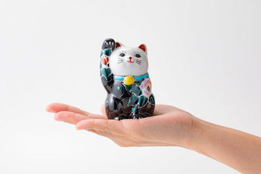 KUTANI WARE LUCKY CAT(MANEKI NEKO) IROE MUSOU TSUBAKI(BLACK)/ KOKUZOU KLIN