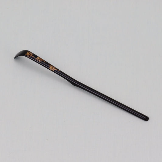 WAJIMA LACQUERWARE CHASHAKU - MATSU MAKIE DESIGN, TRADITIONAL JAPANESE TEA CEREMONY SPOON