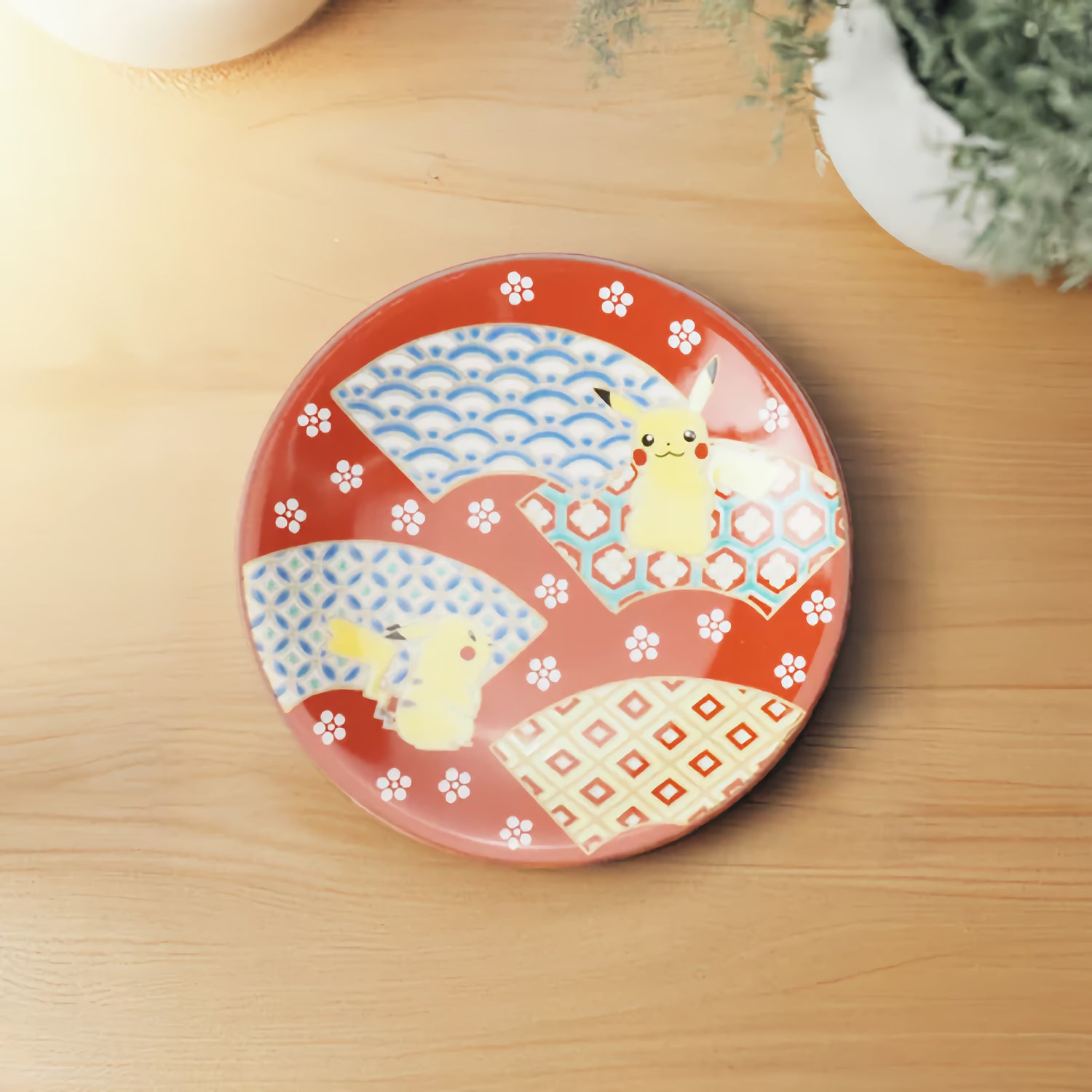 KUTANI WARE POCKET MONSTER SMALL PLATES KINRAN SENMEN KOMON /SEIKOU KLIN