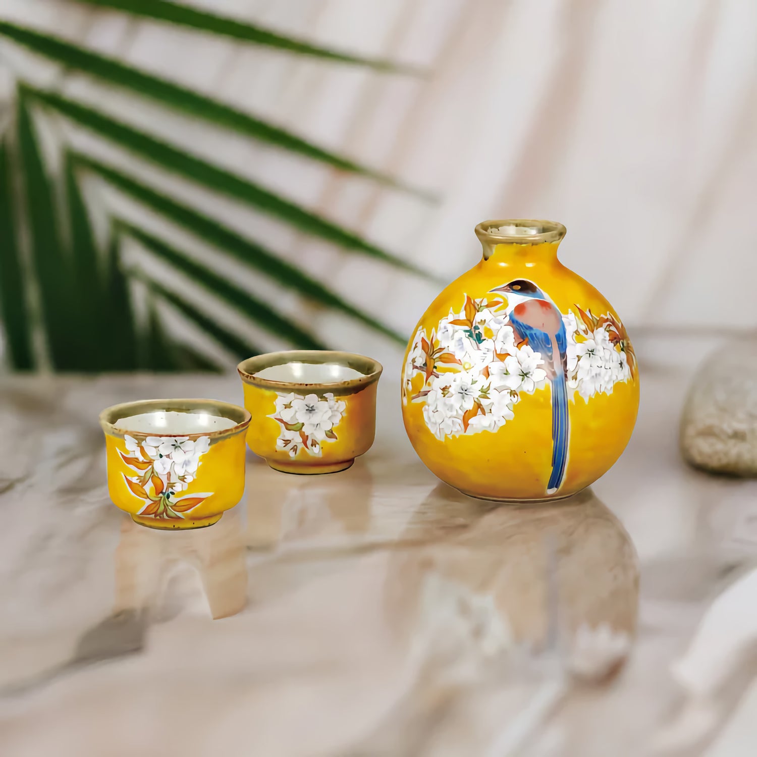 JAPANESE SAKE SET KUTANI YOSHIDAYA SAKURA AND BIRD