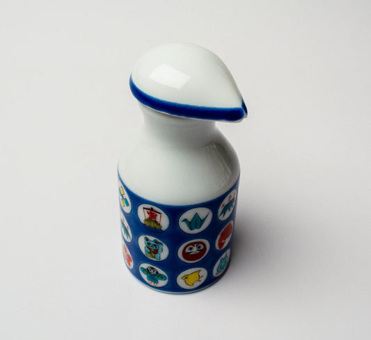 KUTANI WARE SOY SAUCE DISPENSER - MARUMON HŌMON DESIGN, SEIKOU KILN CERAMIC SAUCE CONTAINER