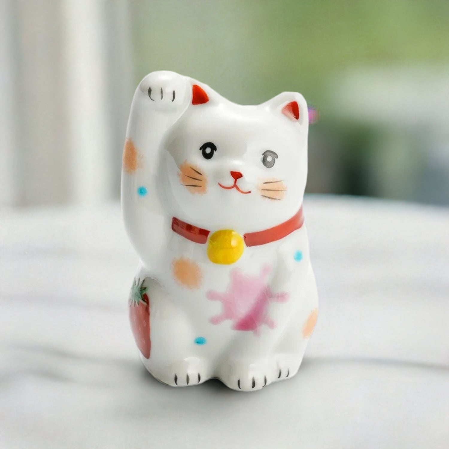 KUTANI WARE LUCKY CAT(MANEKI NEKO) STRAWBERRY / KOKUZOU KLIN