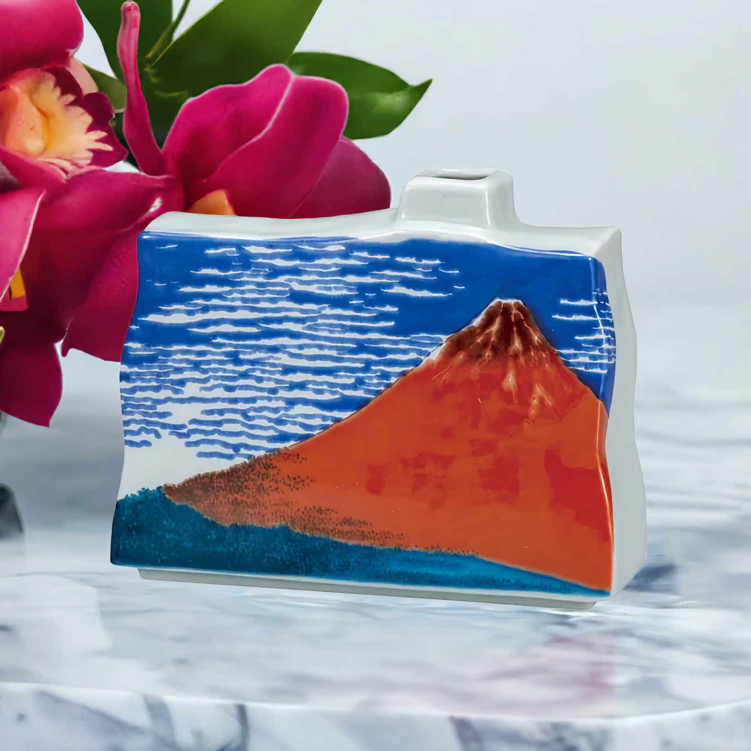 KUTANI JAPANESE SINGLE FLOWER VASE HOKUSAI GAIFŪ KAISEI