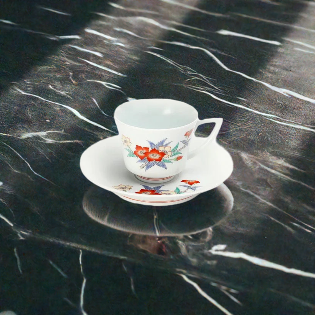 ARITA WARE COFFEE CUP ICHIGOHANAMON / KAKIEMON