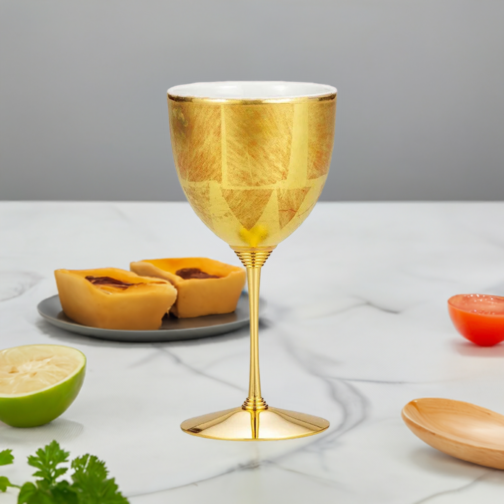 KUTANI WARE WINE CUP GOLD LEAF RED