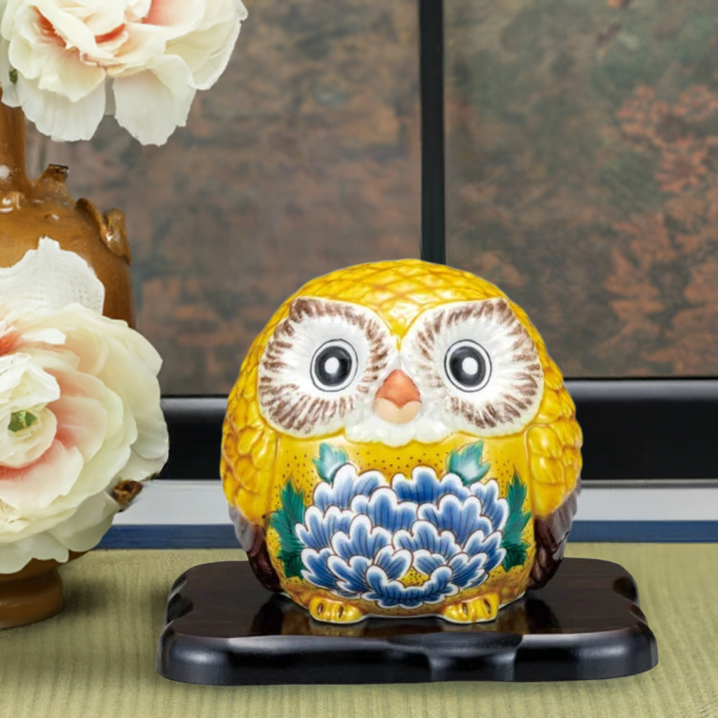 KUTANI WARE OWL FIGURINE YELLOW PEONY DESIGN/ TAKAYUKI HASEGAWA