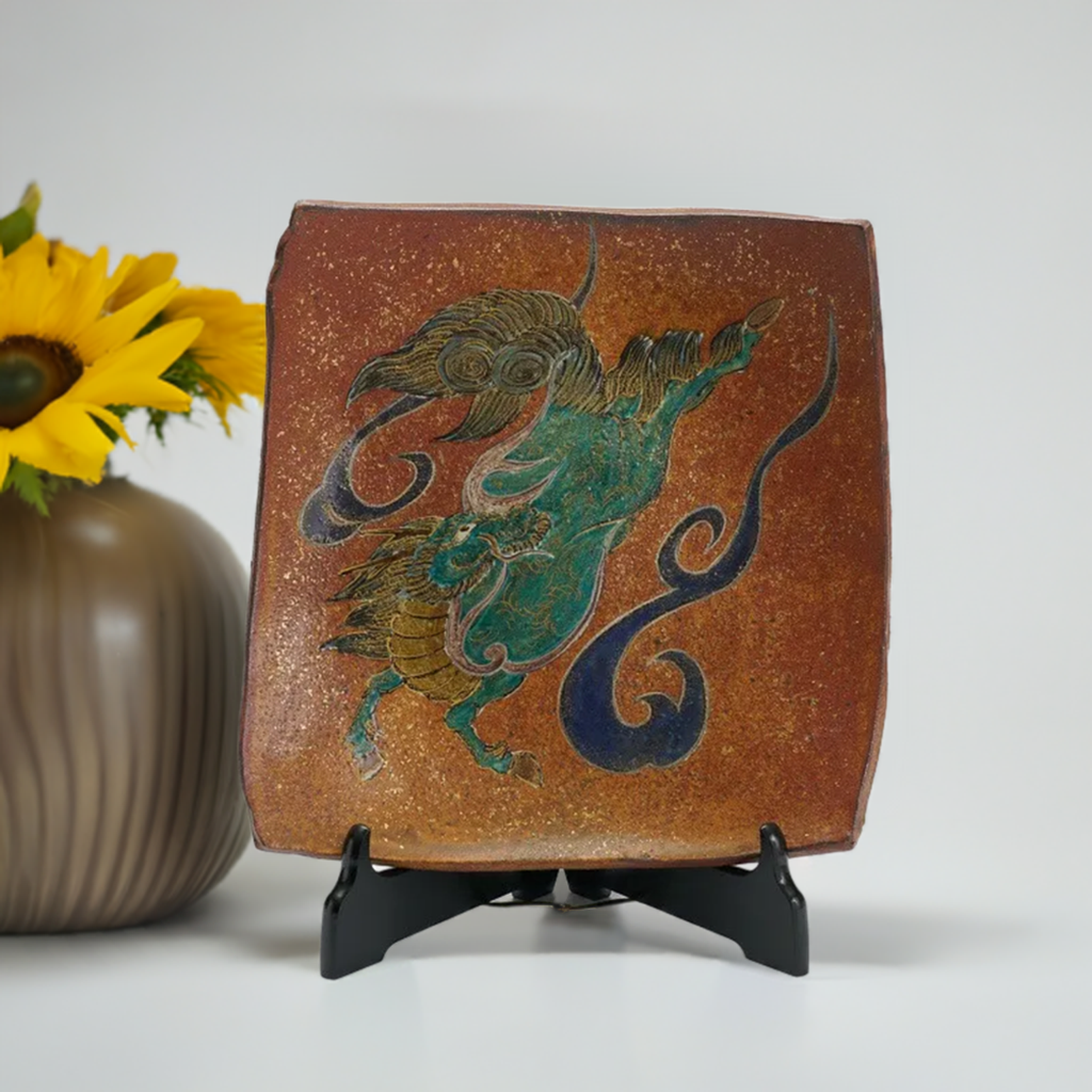 KUTANI WARE DECORATIVE PLATE SHIJIN KIRIN/MASATO YASHIKI