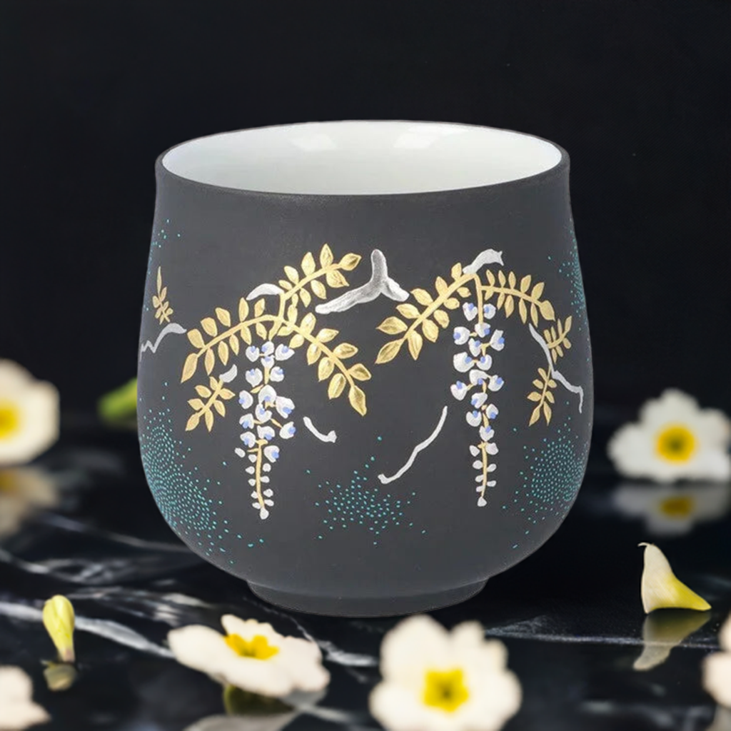 KUTANI WARE MAN-WAN SHIRAGANEMORI WHITE WISTERIA DESIGN AOCHIBU/KINGYOKU NAKADA