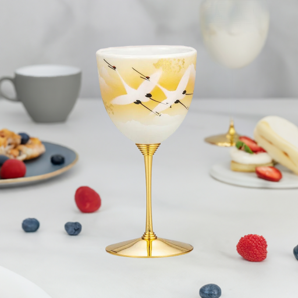 KUTANI WARE WINE CUP GOLD LEAF GUNZURU