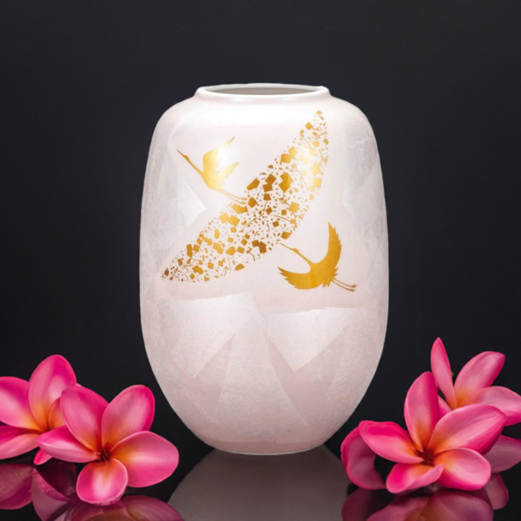KUTANI WARE FLOWER VASE GINSAI CRANE