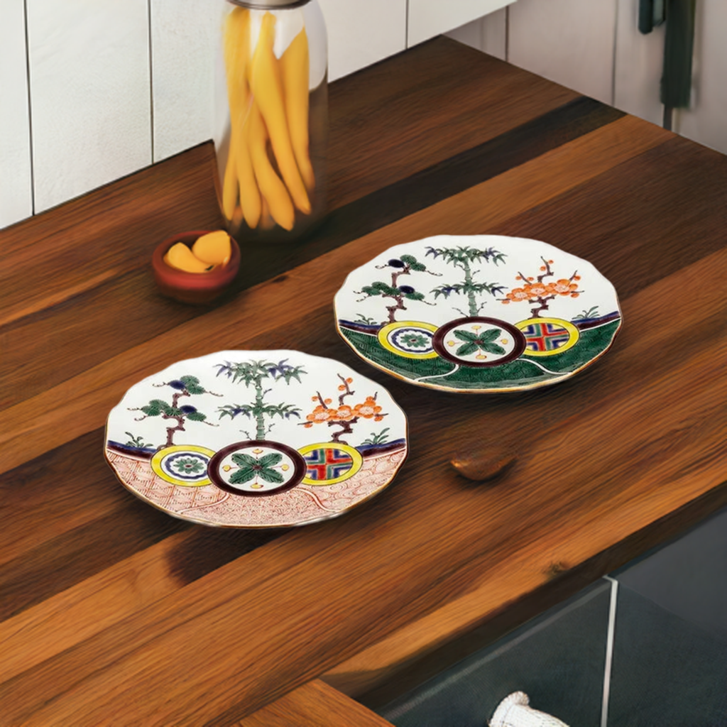 KUTANI WARE PLATE SET SHOCHIKUBAI