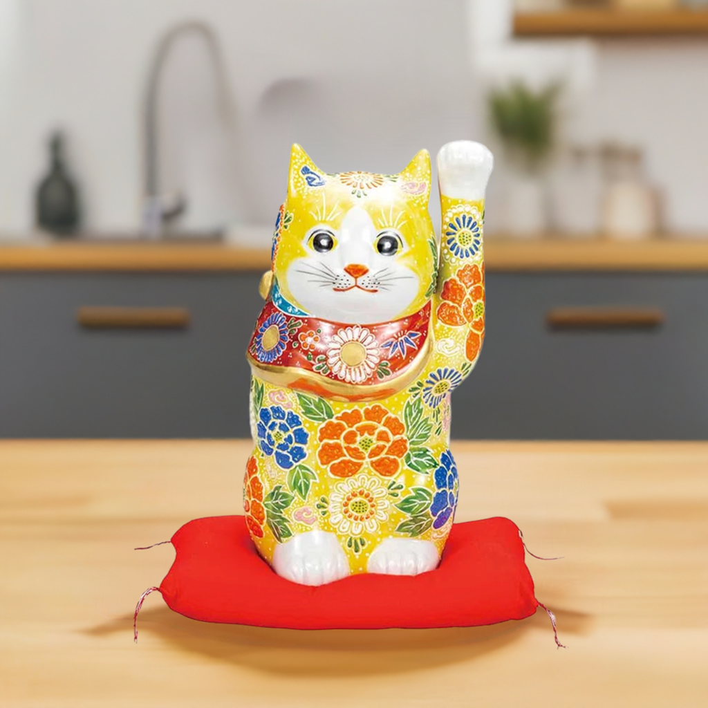 KUTANI WARE LUCKY CAT (MANEKI NEKO) YELLOW MORI