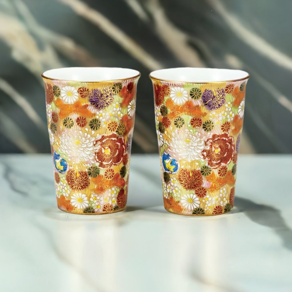 JAPANESE KUTANI PAIR OF FREE CUPS KIN-HANAZUME