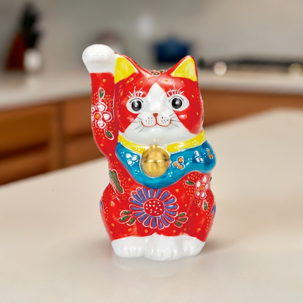 KUTANI WARE LUCKY CAT (MANEKI NEKO) NANTEN AKAMORI