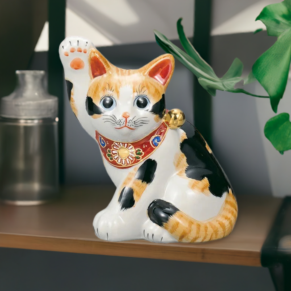 KUTANI WARE YOKOZA CAT KENAGA MIKENEKO