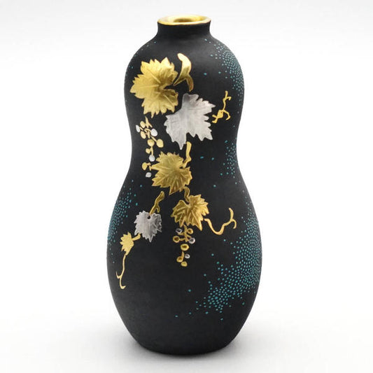 JAPANESE FLOWER VASE KUTANI KINGYOKU NAKADA – PLATINUM RAISED DECORATION GRAPES WITH BLUE DOTS