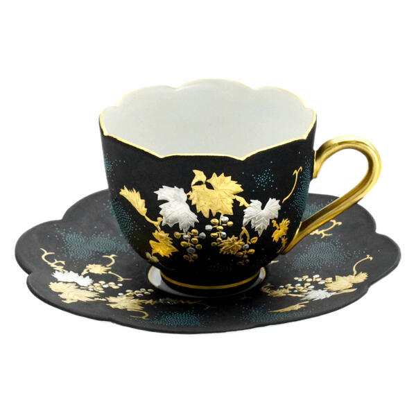 KINGYOKU NAKADA KUTANI JAPANESE COFFEE CUP & SAUCER PLATINUM DECORATION – GRAPE DESIGN WITH BLUE BEADS