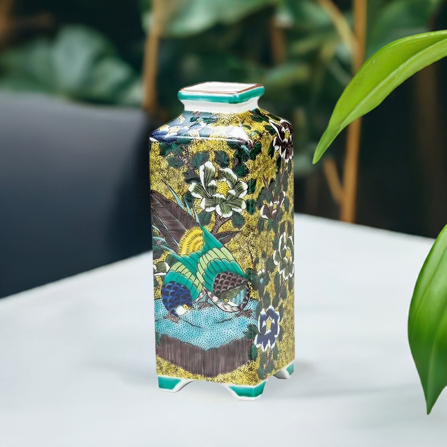 JAPANESE FLOWER VASE KUTANI (YOSHIDAYA STYLE) KINKEI DESIGNS