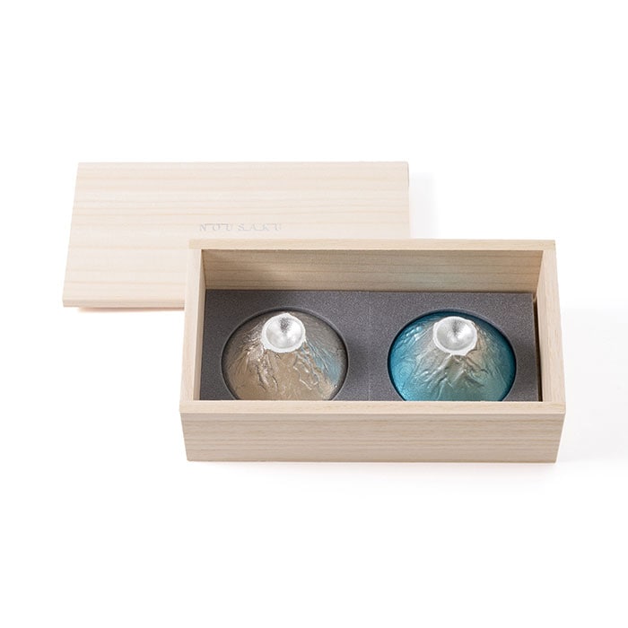 NOUSAKU FUJIYAMA SAKE CUP SET – SILVER & BLUE (TIN / AOTEN) WITH PAULOWNIA BOX
