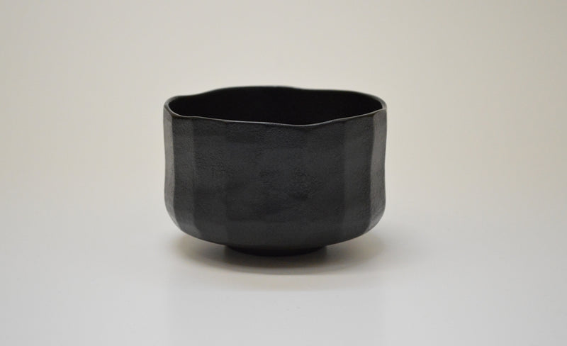 YAMANAKA LACQUERWARE STONE PATTERN BOWL (BLACK) WITH FULL CARVING DESIGN, JAPANESE LACQUERED CERAMIC