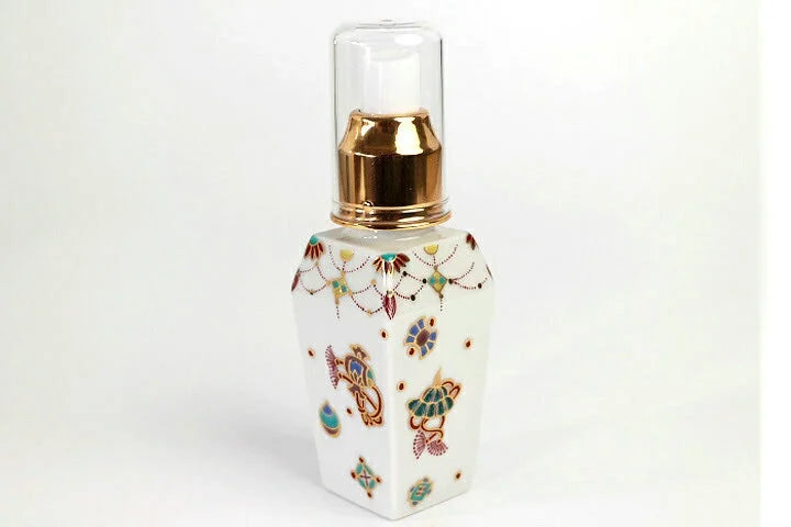 KUTANI WARE SPRAY BOTTLE TAKARA DZUKUSHI