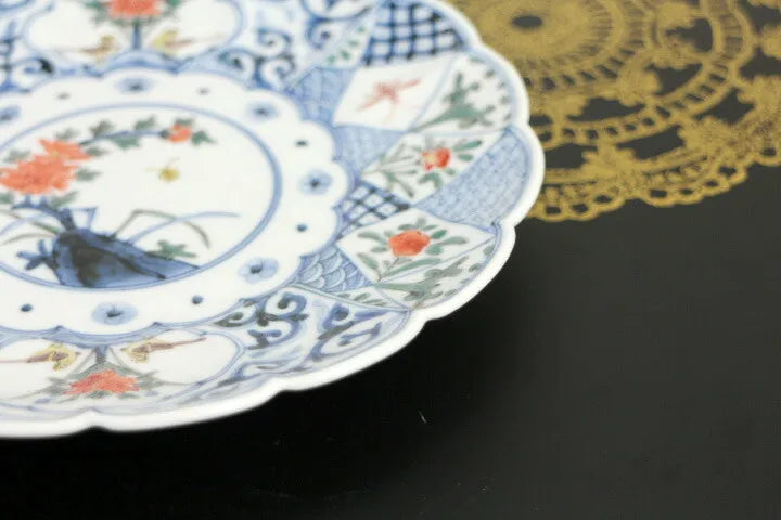 [IMPERIAL HOUSEHOLD PURVEYOR] KUTANI WARE IRO-E PANEL DESIGN WITH FLOWERS AND BIRDS / CHOZA YAMAMOTO