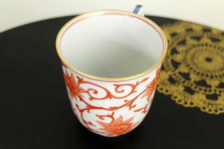 [IMPERIAL HOUSEHOLD–APPOINTED] KUTANI WARE  MUG (AKA-E PEONY & ARABESQUE DESIGN) / CHOZA YAMAMOTO (Copy)