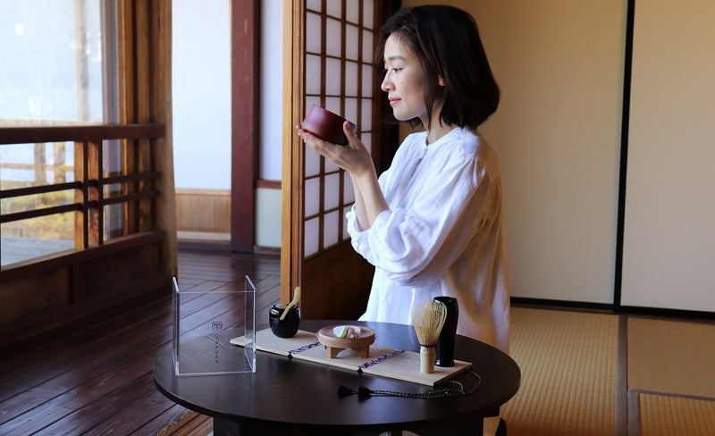 YAMANAKA LACQUERWARE DECORATIVE FOLD BLACK (BLACK) FLORAL SHIPPŌ