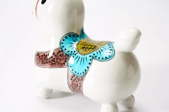 JAPANESE KUTANI PORCELAIN RODY FIGURINE – SWEDISH STYLE FLOWER DESIGN (WHITE)