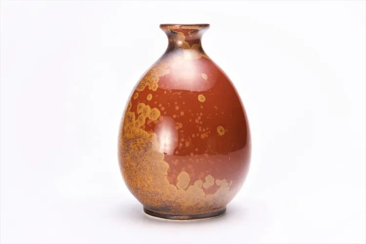 ARITA PORCELAIN KINKA PATTERN SAKE SET – SHINEMON KILN, WOODEN BOX INCLUDED