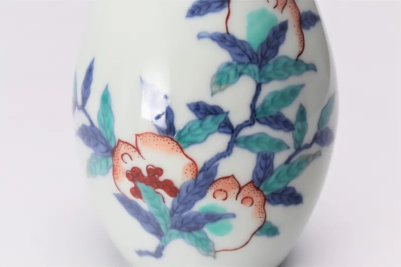 ARITA WARE POMEGRANATE DESIGN FLOWER VASE – IMAEMON KILN | JAPANESE PORCELAIN ART