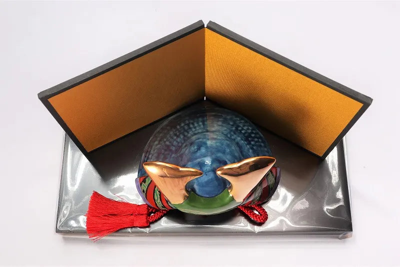 ARITA WARE LARGE KABUTO HELMET “WAVE” / KOSUZU TOGEI